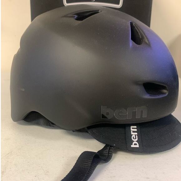 bern Brentwood Bike Helmet for Men SMALL, Multi Impact Protection with Visor - Picture 3 of 7